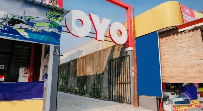 Oyo1475厄玛贾瓦家庭公寓 Jembel 外观 照片